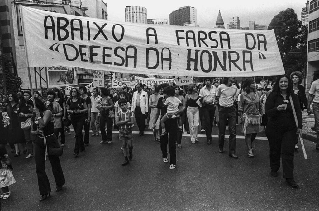 PASSEATA CONTRA ASSASSINATO DE ELIANE DE GRAMOUNT,  ASSASSINADA PELO MARIDO, 1981